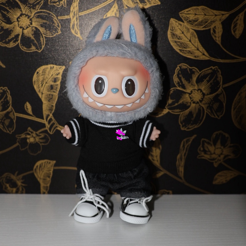 Labubu Clothes Short, Pants and Shoes Set (DOLL NOT INCLUDED)